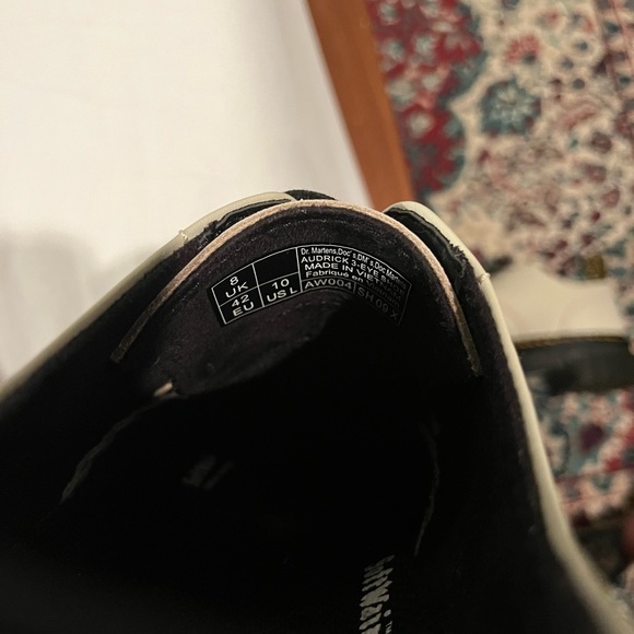 Dr. Martens AUDRICK NAPPA LEATHER PLATFORM SHOES - Picture 4 of 6